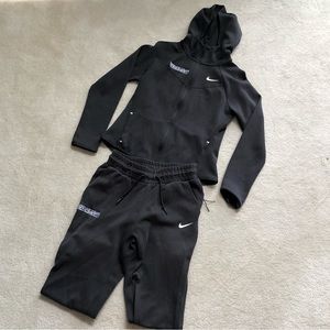 Nike Sweatsuit